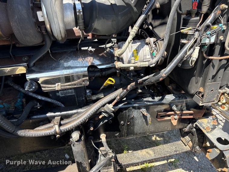 image for item EF1171 2000 Mack CH semi truck