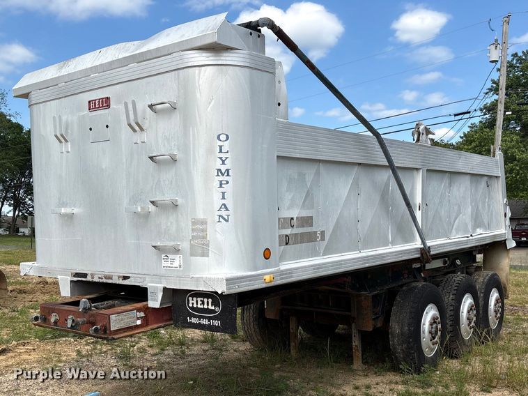image for item EF1172 1996 Heil end dump trailer