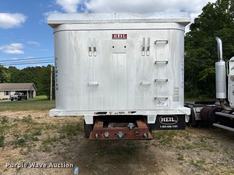 image for item EF1172 1996 Heil end dump trailer