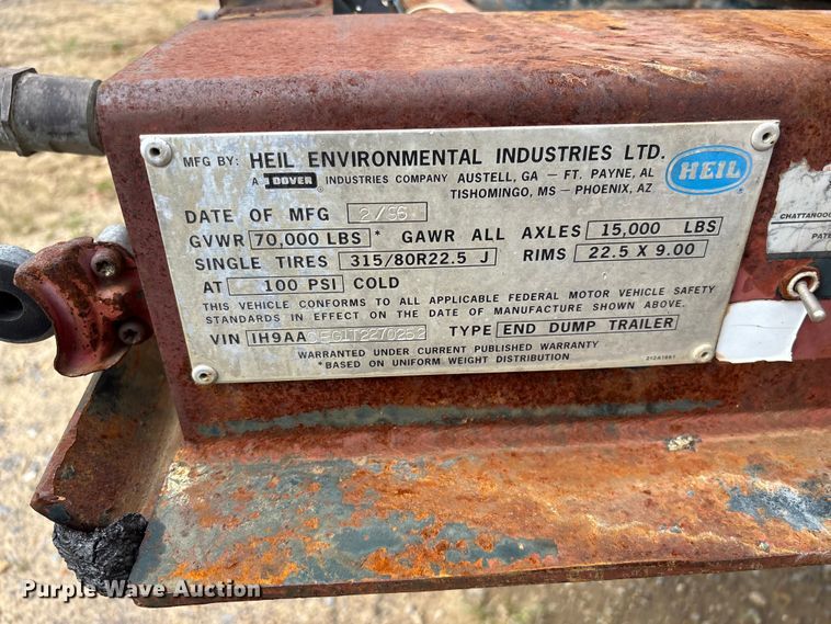 image for item EF1172 1996 Heil end dump trailer