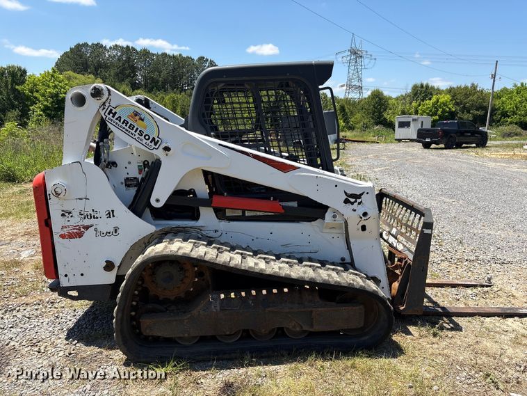 image for item EF1174 2018 Bobcat T650 tracked skid steer loader