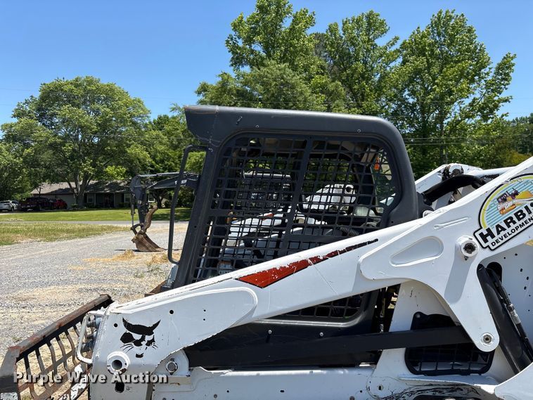 image for item EF1174 2018 Bobcat T650 tracked skid steer loader