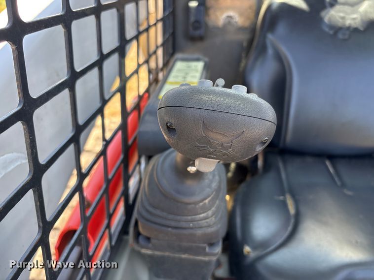 image for item EF1174 2018 Bobcat T650 tracked skid steer loader