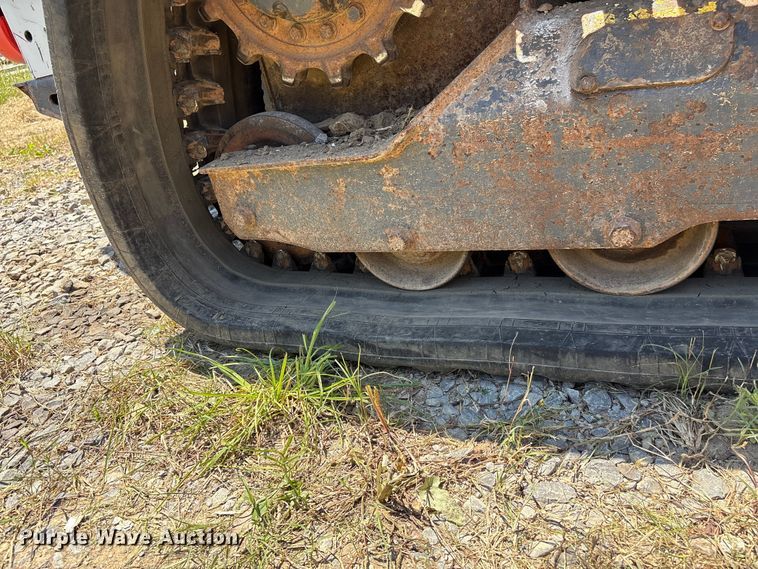 image for item EF1174 2018 Bobcat T650 tracked skid steer loader