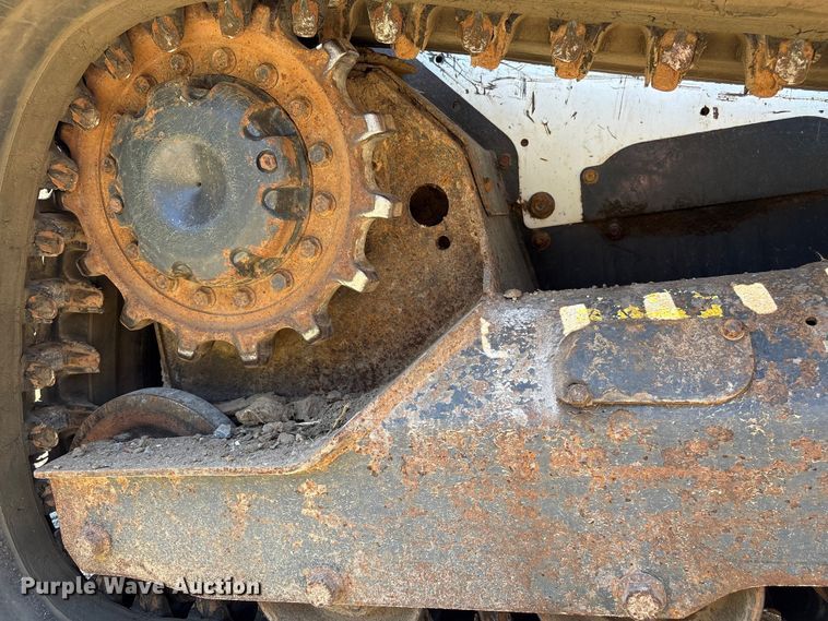 image for item EF1174 2018 Bobcat T650 tracked skid steer loader