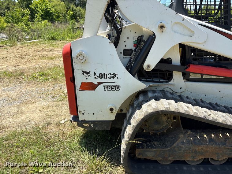 image for item EF1175 2019 Bobcat T650 tracked skid steer loader