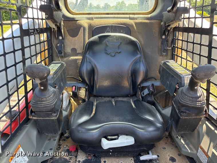 image for item EF1175 2019 Bobcat T650 tracked skid steer loader