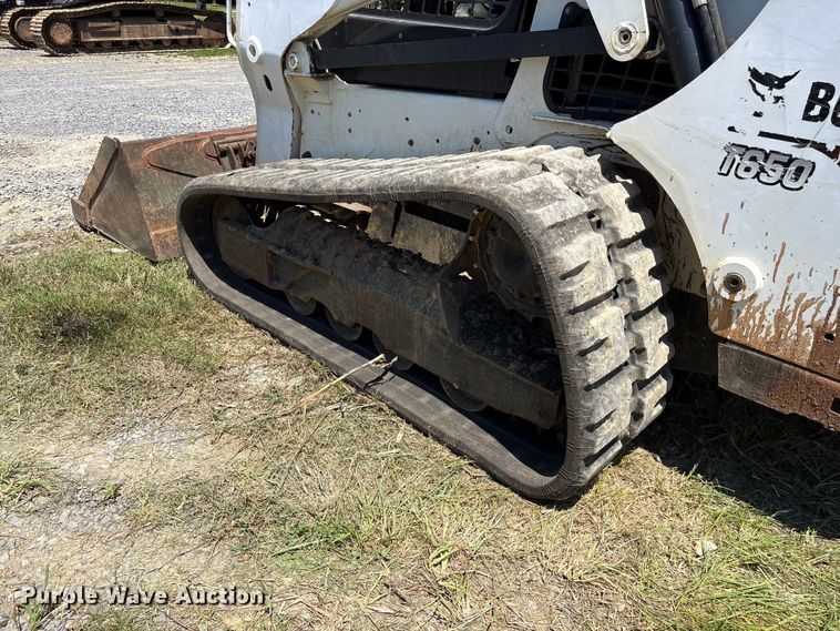 image for item EF1175 2019 Bobcat T650 tracked skid steer loader