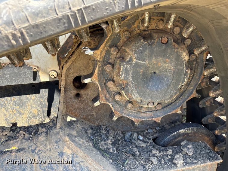 image for item EF1175 2019 Bobcat T650 tracked skid steer loader