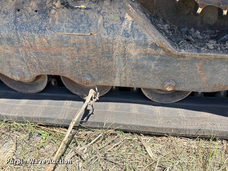 image for item EF1175 2019 Bobcat T650 tracked skid steer loader