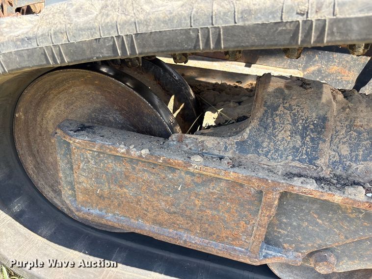 image for item EF1175 2019 Bobcat T650 tracked skid steer loader