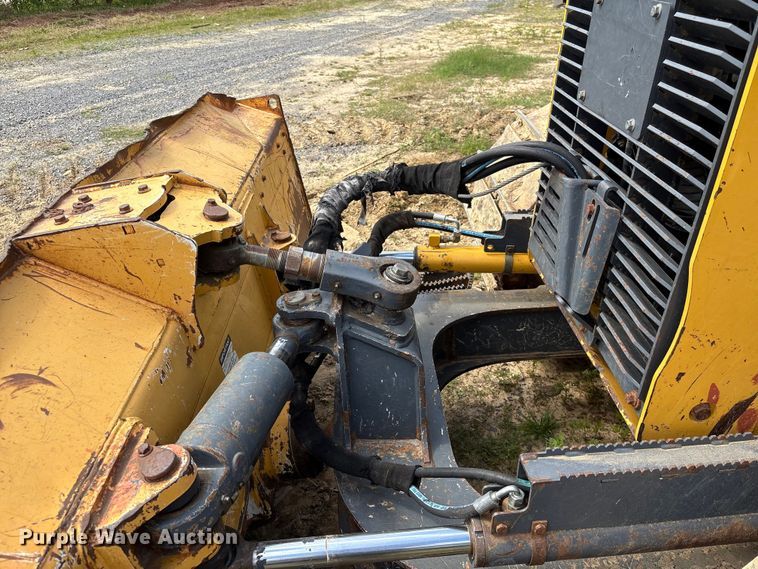 image for item EF1176 2012 John Deere 650K LGP dozer