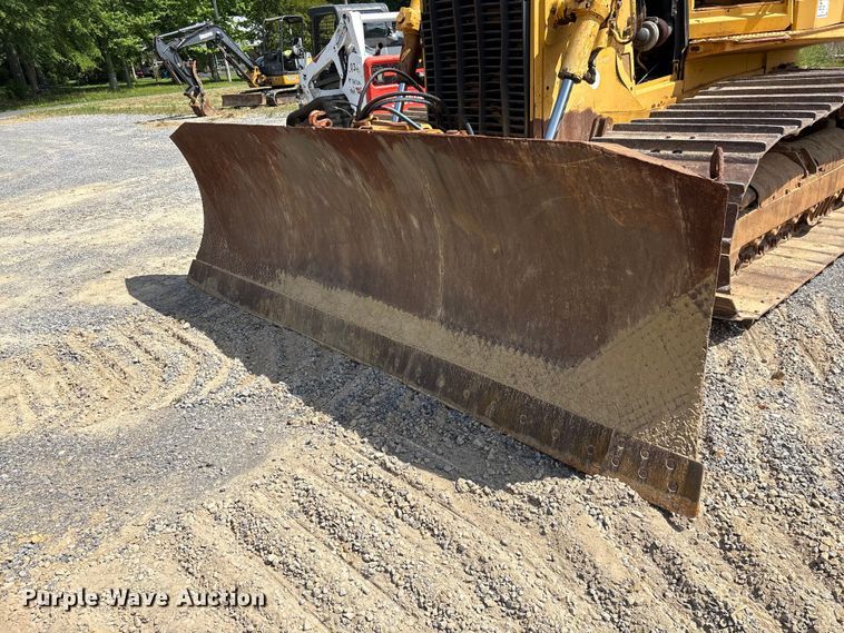 image for item EF1177 John Deere 750C dozer