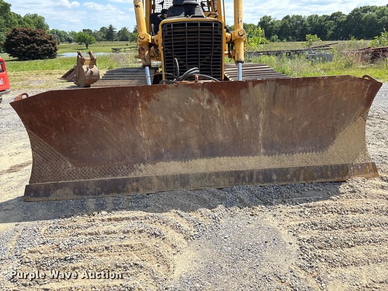 image for item EF1177 John Deere 750C dozer
