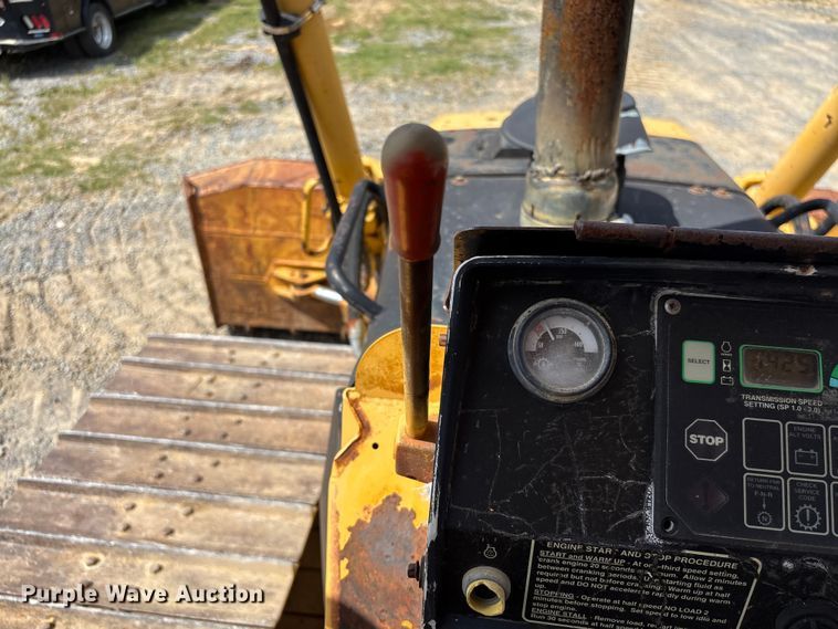 image for item EF1177 John Deere 750C dozer