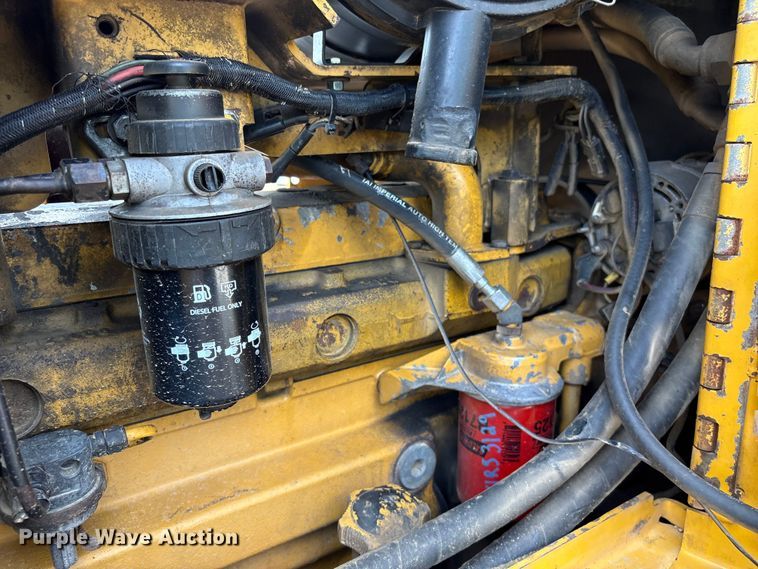 image for item EF1177 John Deere 750C dozer