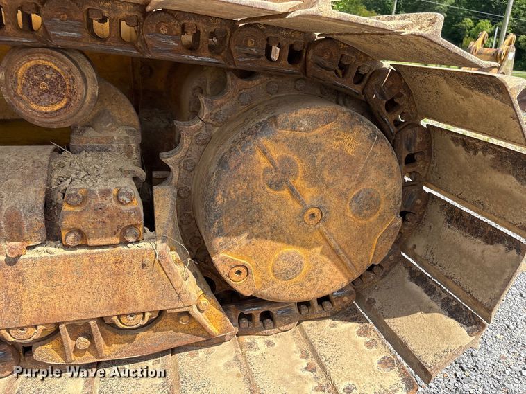 image for item EF1177 John Deere 750C dozer
