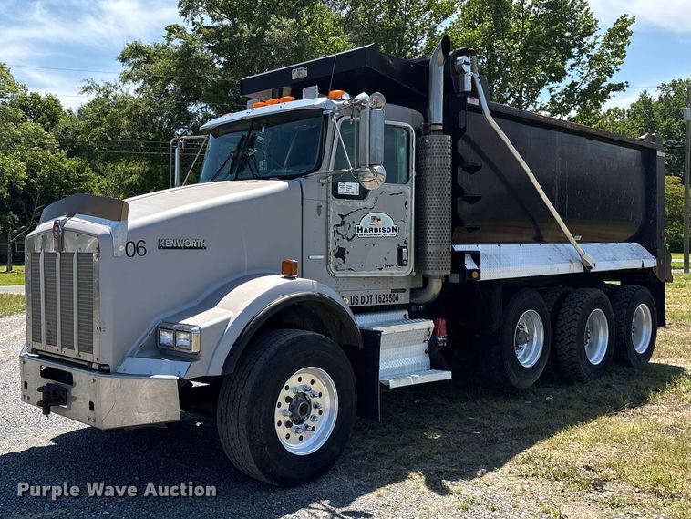 image for item EF1178 2007 Kenworth T800 dump truck