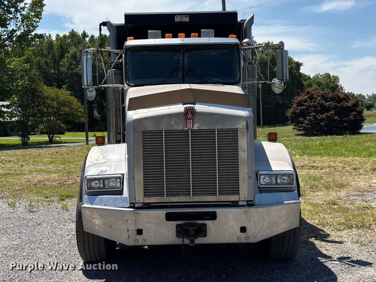 image for item EF1178 2007 Kenworth T800 dump truck