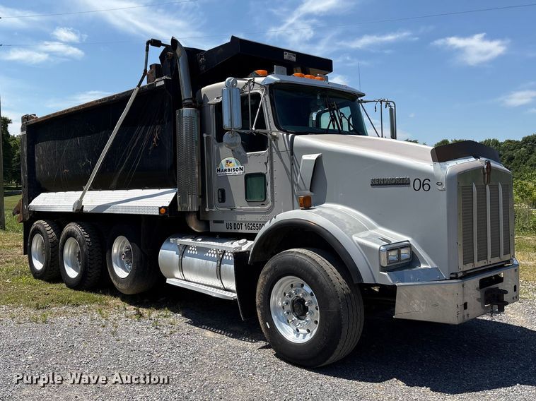 image for item EF1178 2007 Kenworth T800 dump truck