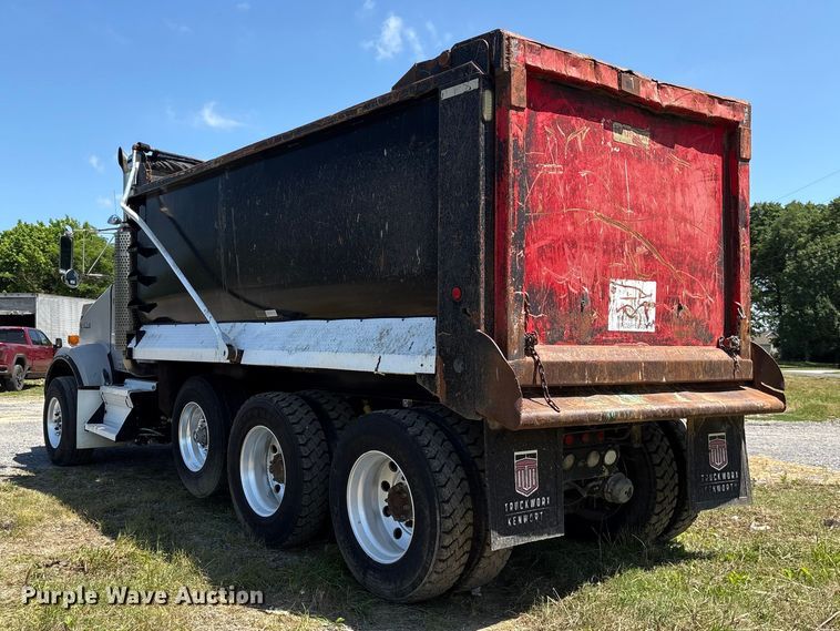 image for item EF1178 2007 Kenworth T800 dump truck