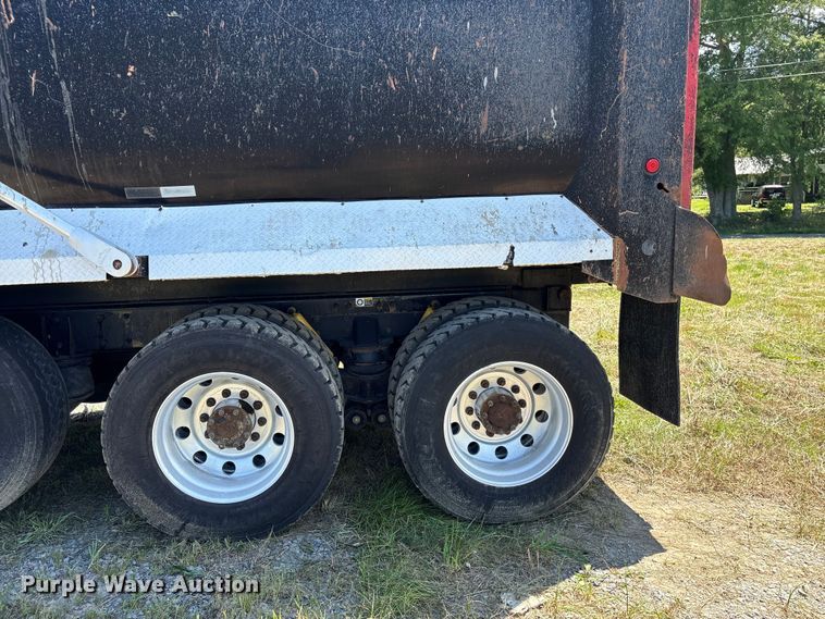 image for item EF1178 2007 Kenworth T800 dump truck