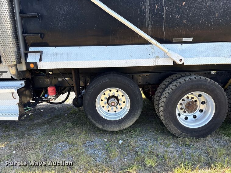 image for item EF1178 2007 Kenworth T800 dump truck