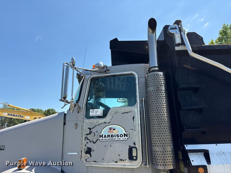image for item EF1178 2007 Kenworth T800 dump truck