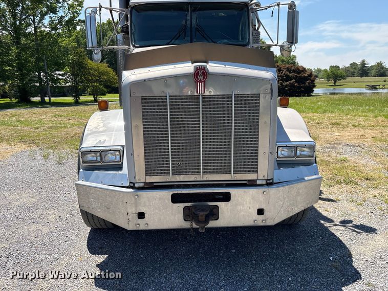 image for item EF1178 2007 Kenworth T800 dump truck