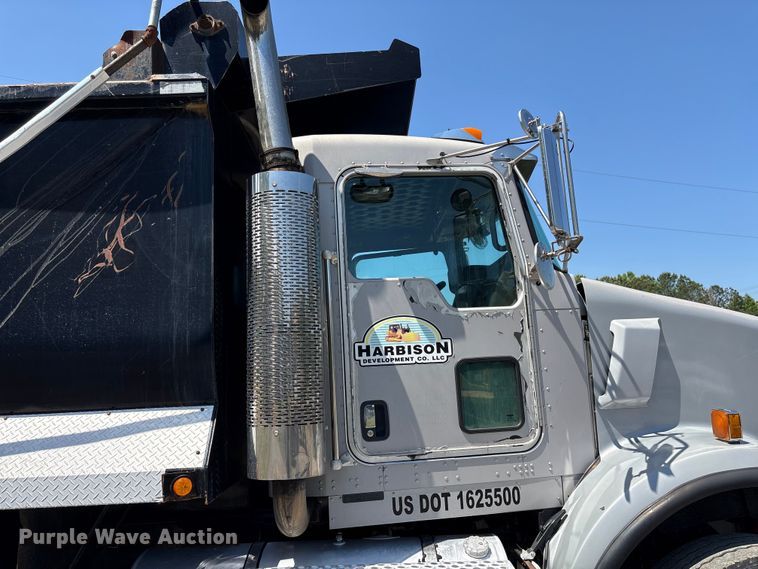 image for item EF1178 2007 Kenworth T800 dump truck