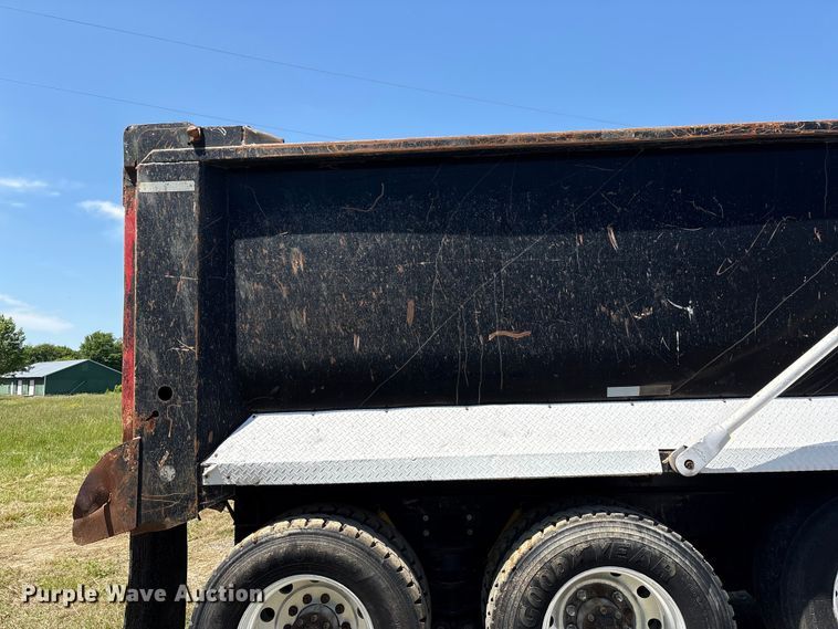 image for item EF1178 2007 Kenworth T800 dump truck