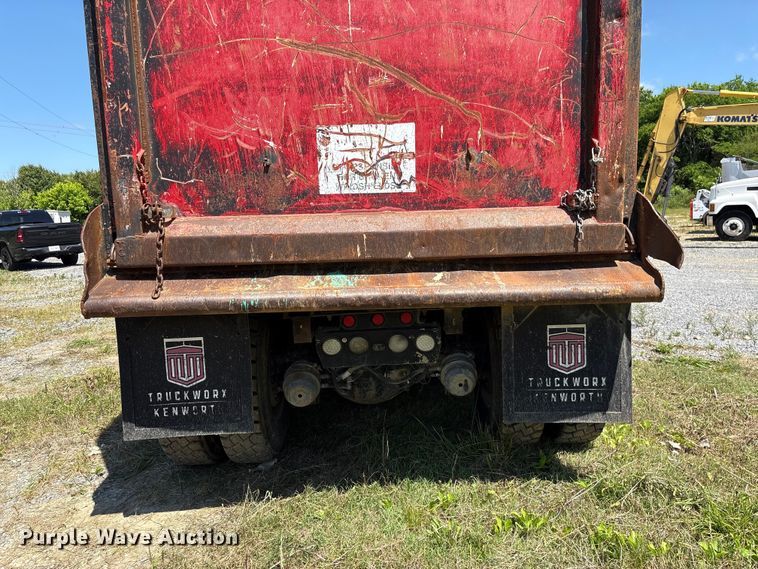 image for item EF1178 2007 Kenworth T800 dump truck
