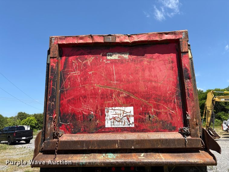 image for item EF1178 2007 Kenworth T800 dump truck