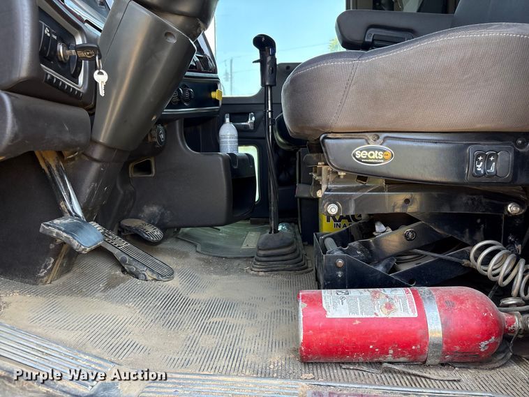 image for item EF1178 2007 Kenworth T800 dump truck
