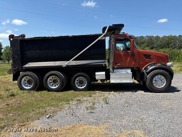 image for item EF1179 2017 Peterbilt 567 dump truck