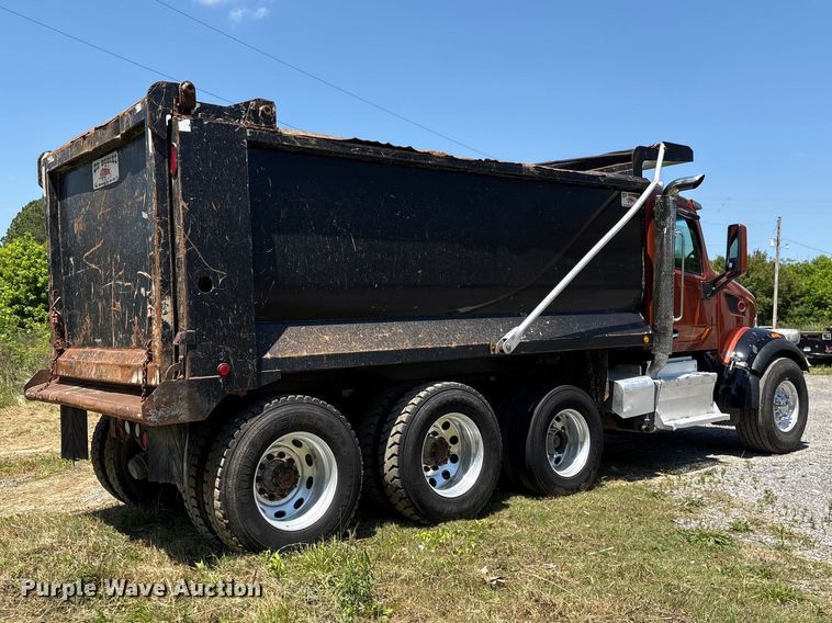 image for item EF1179 2017 Peterbilt 567 dump truck