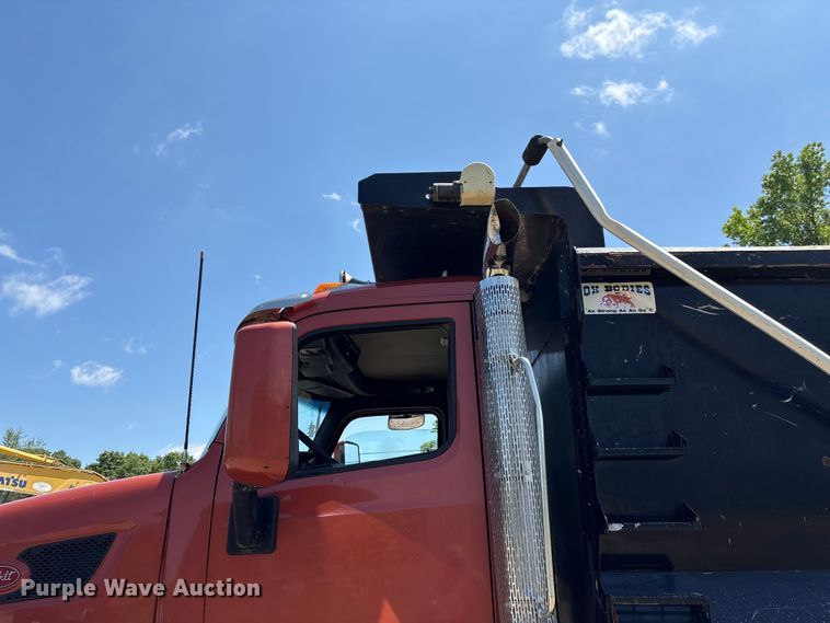 image for item EF1179 2017 Peterbilt 567 dump truck