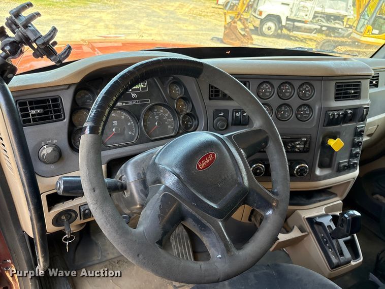 image for item EF1179 2017 Peterbilt 567 dump truck