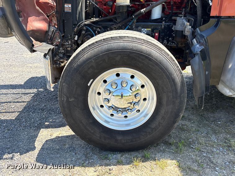 image for item EF1179 2017 Peterbilt 567 dump truck