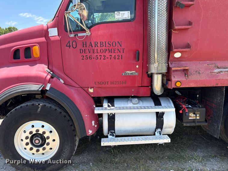 image for item EF1180 2007 Sterling L9500 dump truck