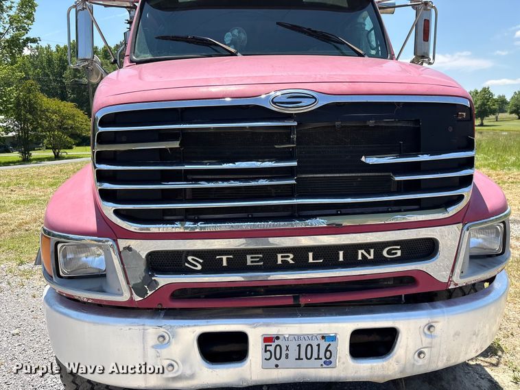 image for item EF1180 2007 Sterling L9500 dump truck