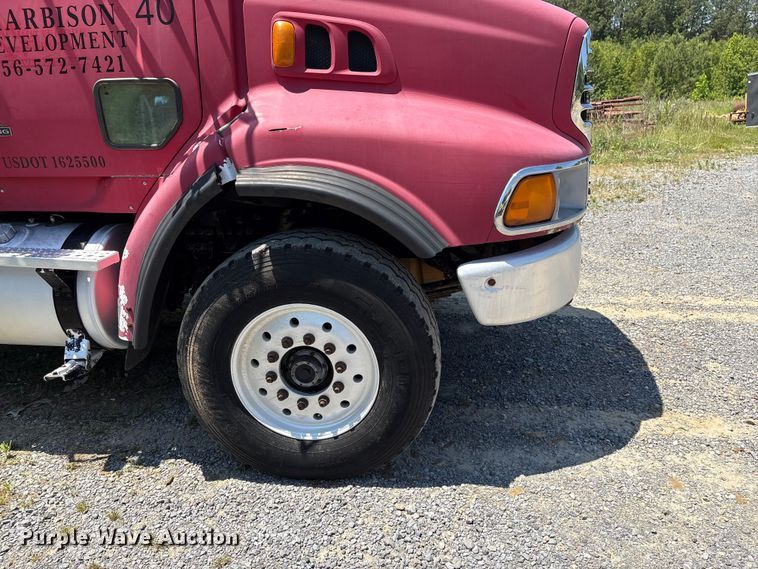 image for item EF1180 2007 Sterling L9500 dump truck