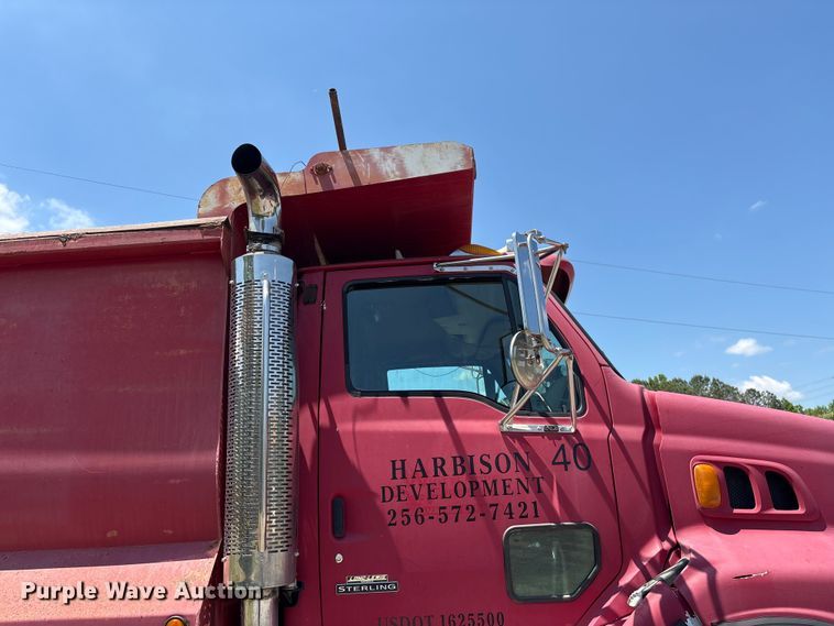 image for item EF1180 2007 Sterling L9500 dump truck