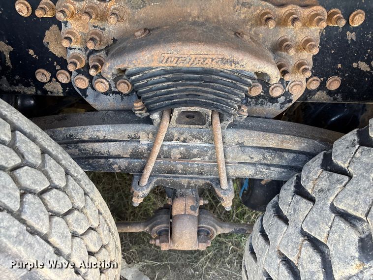image for item EF1180 2007 Sterling L9500 dump truck