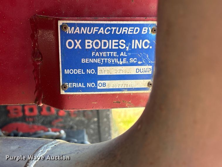 image for item EF1180 2007 Sterling L9500 dump truck