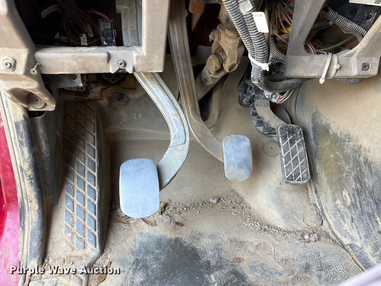 image for item EF1180 2007 Sterling L9500 dump truck