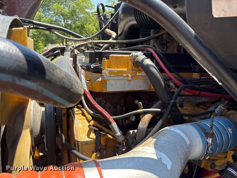image for item EF1180 2007 Sterling L9500 dump truck