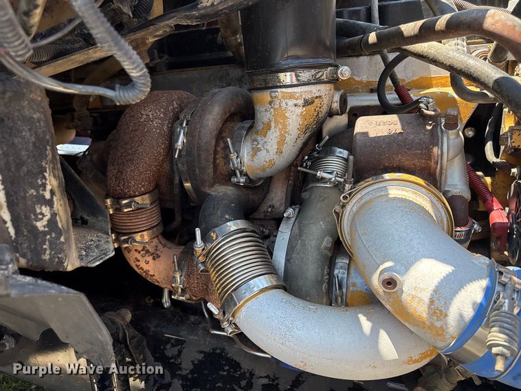 image for item EF1180 2007 Sterling L9500 dump truck