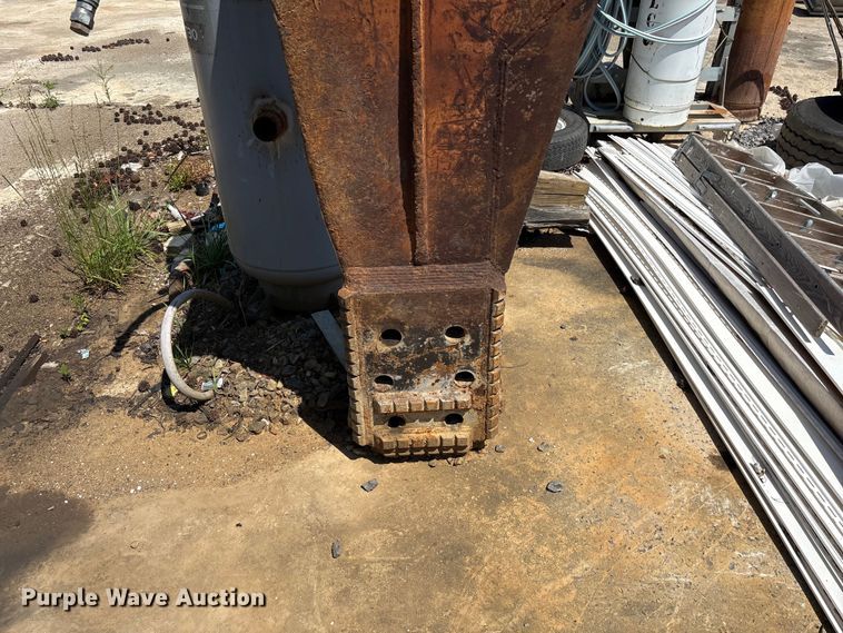 image for item EF1185 Breaker