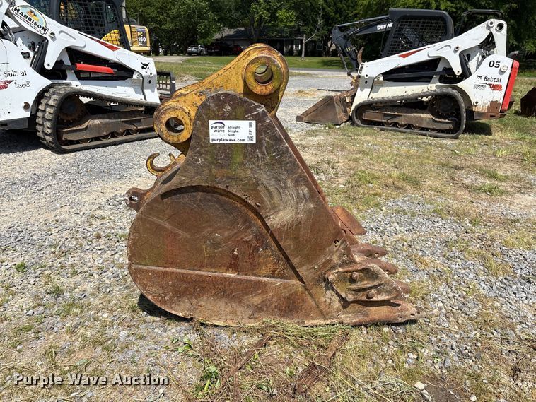 image for item EF1186 Caterpillar excavator bucket